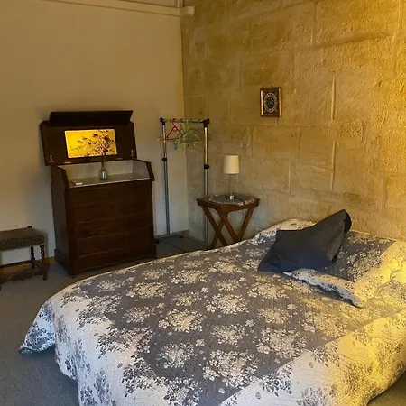 Au Coeur De La Cite Apartment *